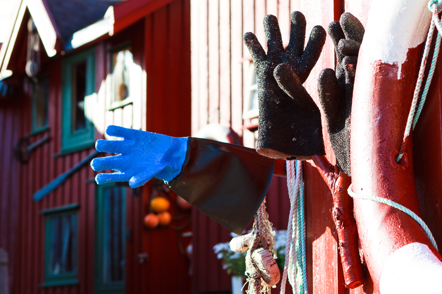 Handschuhe eines Fischers in Norwegen